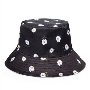BUCKET HAT - ALICE + OLIVIA
